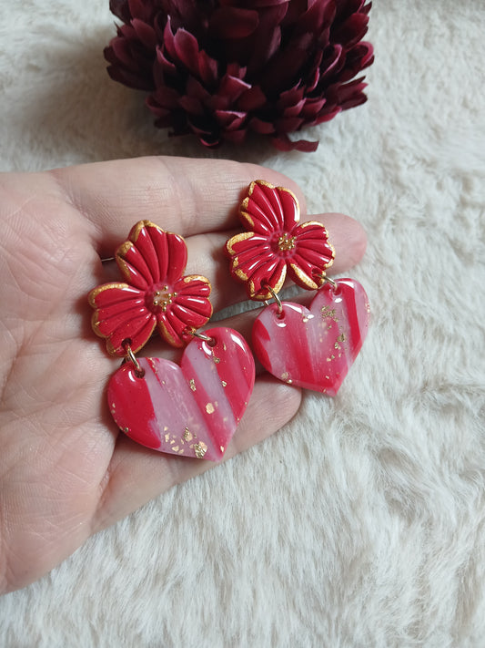 Boucles d'oreilles "Eden" (fleur rouge et coeur transparent rouge/feuille d'or)