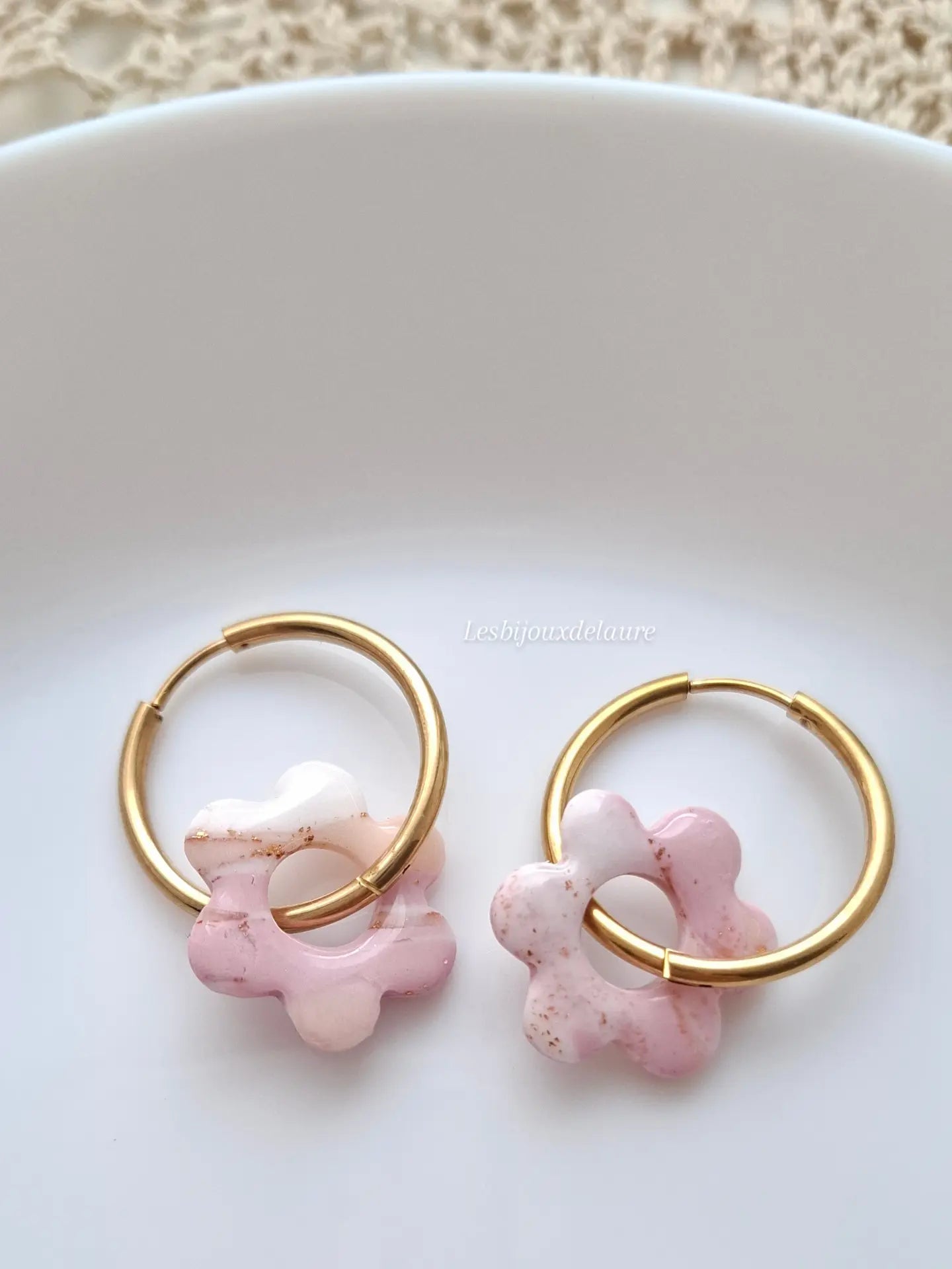 Boucles d’oreilles créoles et pampilles "Blush"