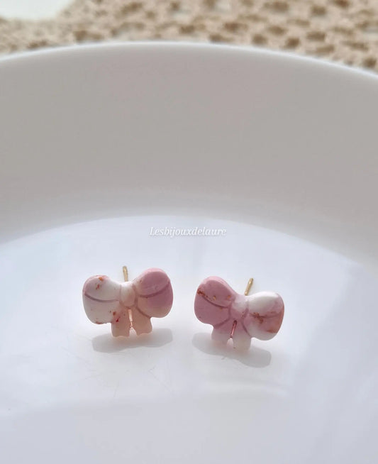 Boucles d’oreilles petit nœud "Blush"