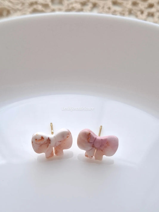 Boucles d’oreilles petit nœud "Blush"